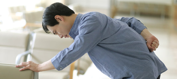관절 몸이 아픈 사람 사진