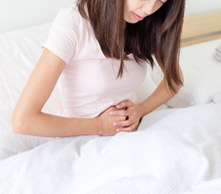 배아파하는 사진